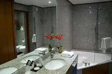 Goldstar Apartments & Suites Ницца 4*,