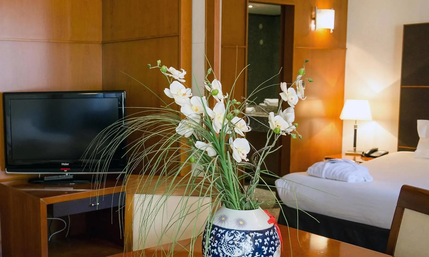 Goldstar Apartments & Suites Ницца 4*,