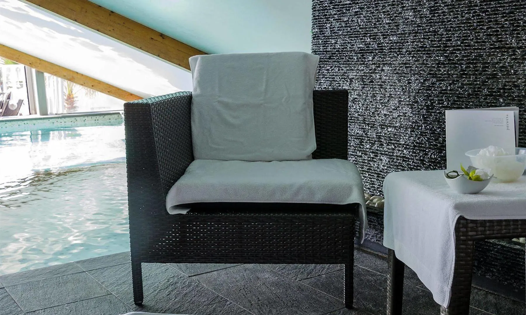 Goldstar Apartments & Suites Ницца
