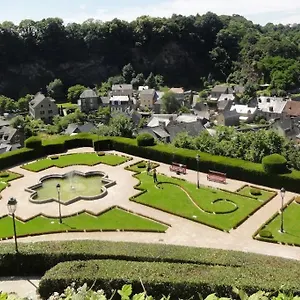Avec Vue Fougères