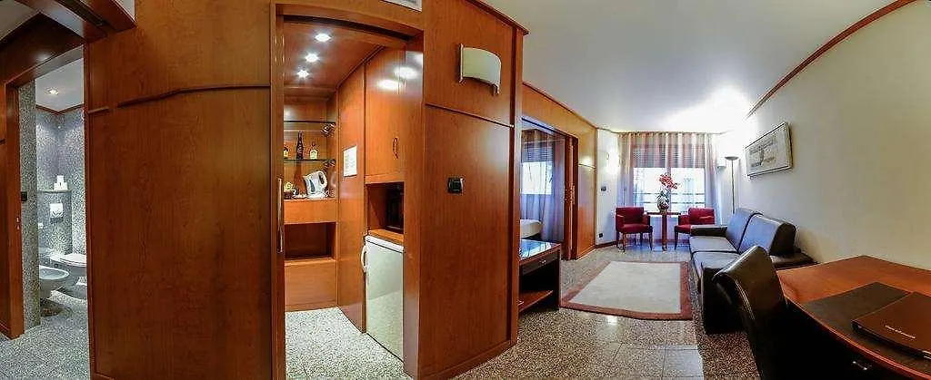 **** Hotel Goldstar Apartments & Suites Nice Francie