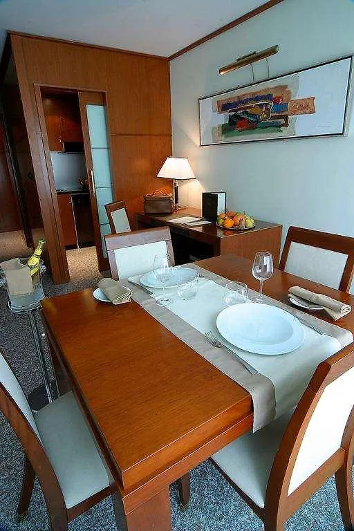 Goldstar Apartments&Suites Niza